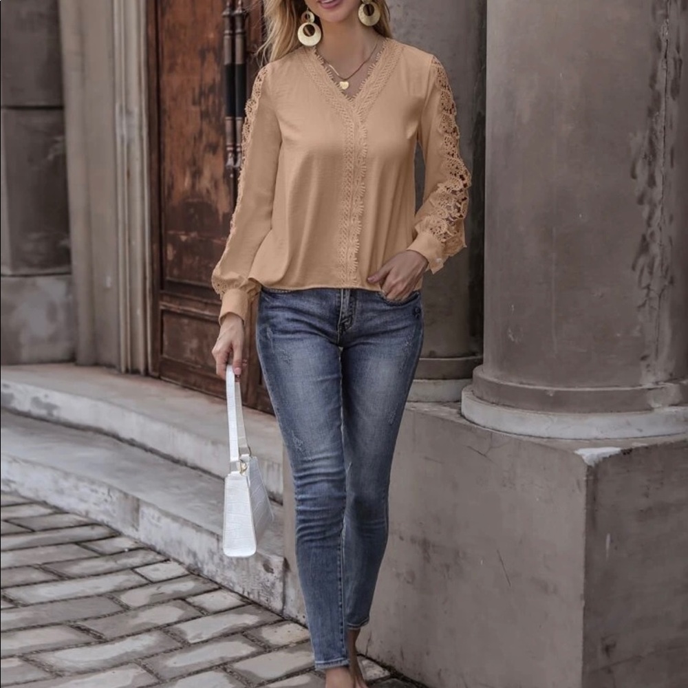 Lace Detail Blouse - Picture 3 of 7